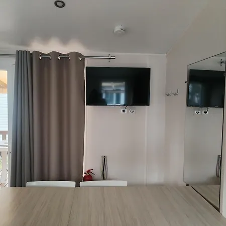 Mobil-home 6 Personnes Avec Tv Et Clim N' B025 * Boofzheim