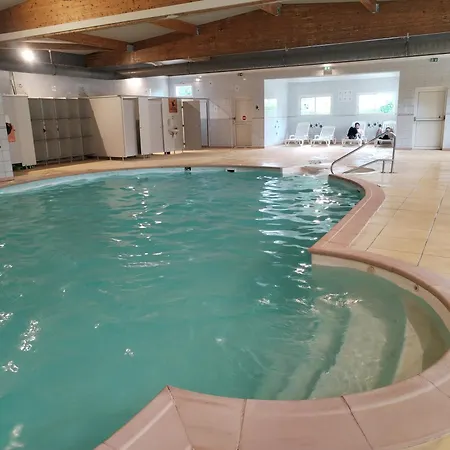 Mobil-home 6 Personnes Avec Tv Et Clim N' B025 Camping